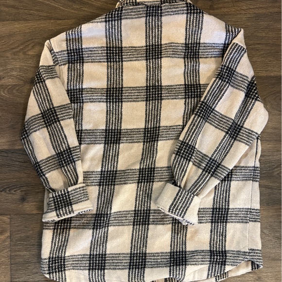 Plaid Shacket - Picture 3 of 5